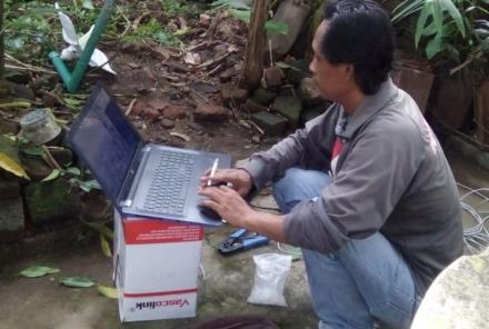 Pemasangan Wifi di Madin Dusun Nglembu